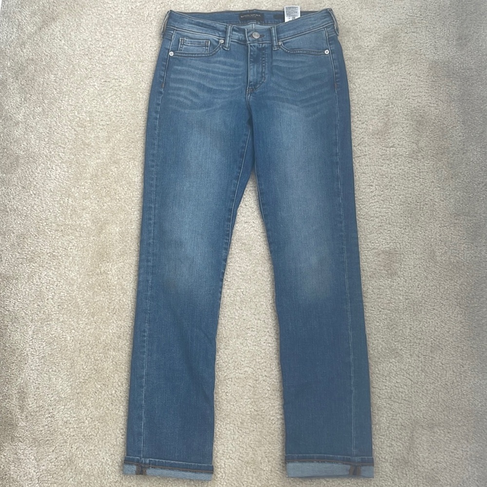 Banana Republic light Wash Premium Denim Slim Straight